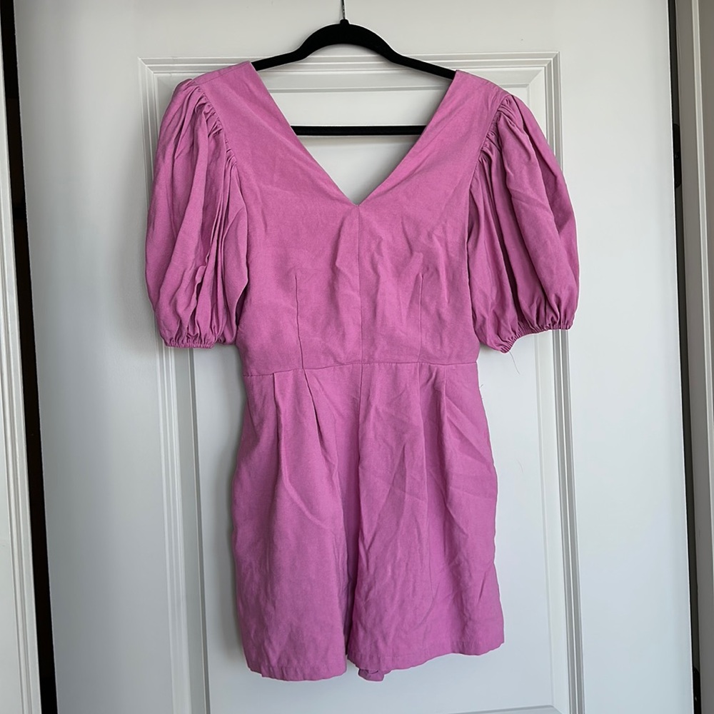 Pink romper + bow!